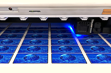 06. カードの最表面に直接印刷する